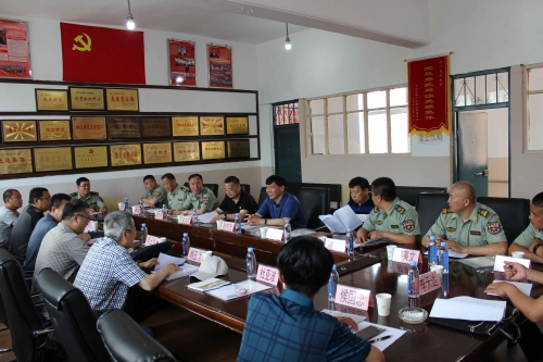 省應急管理廳、省救援指揮中心到七臺河公司救護大隊進行質量標準化檢查  張磊攝