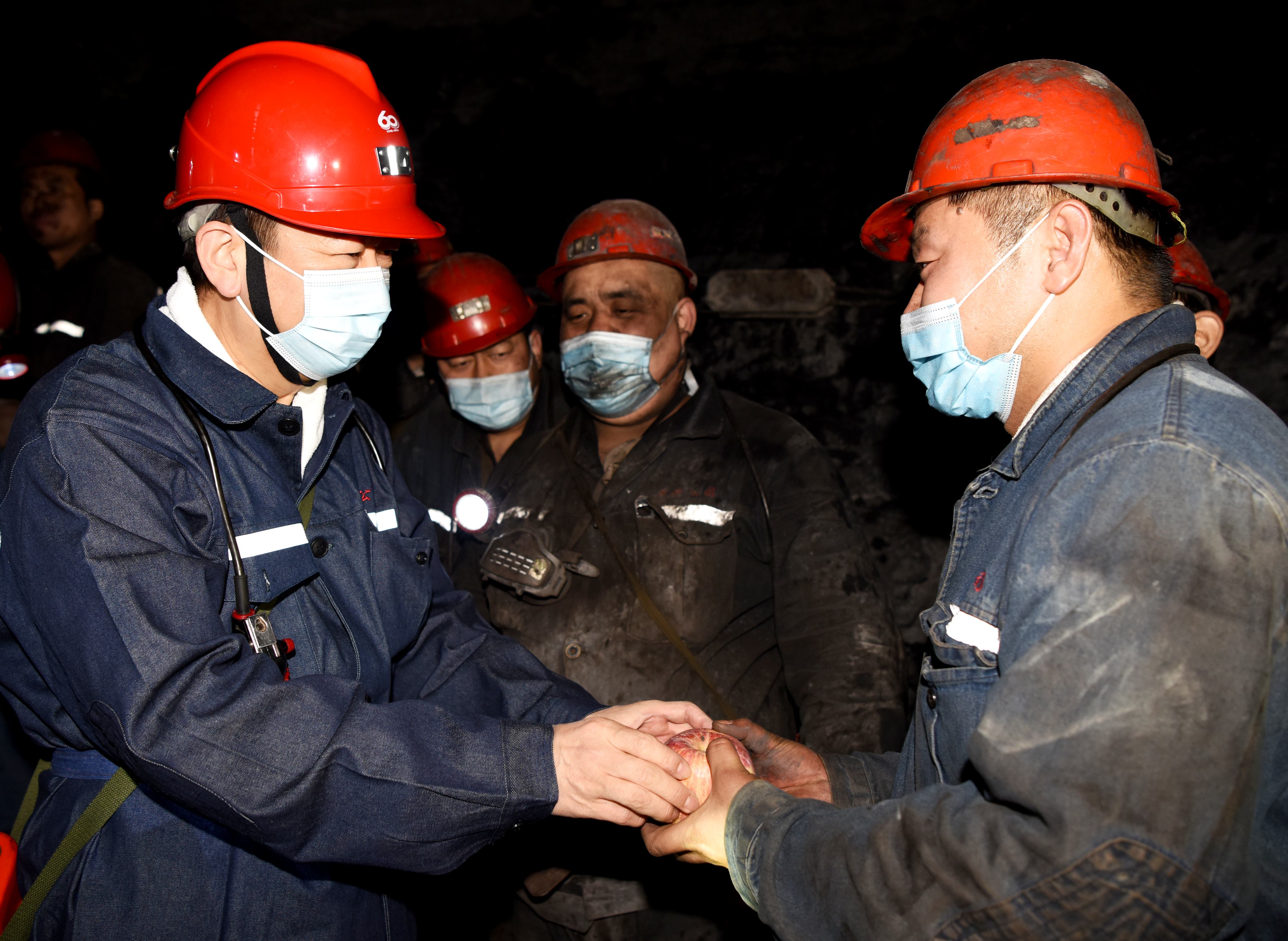 2022.1.1新建礦慰問2_副本_副本