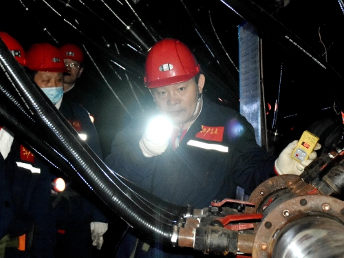 20230507  王佳喜在雞西礦業(yè)公司滴道盛和立井檢查工作 (3)